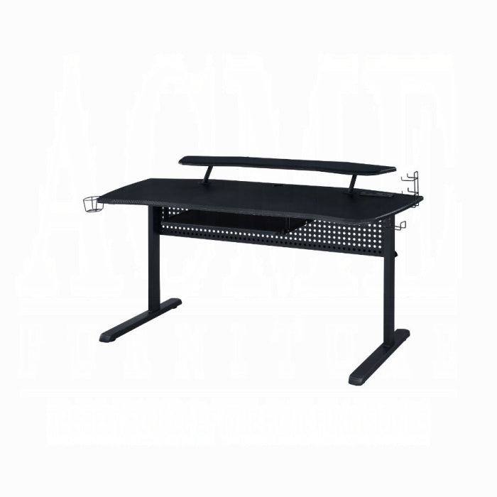 Vildre Gaming Desk With USB - Inland Furniture (San Bernardino, CA)