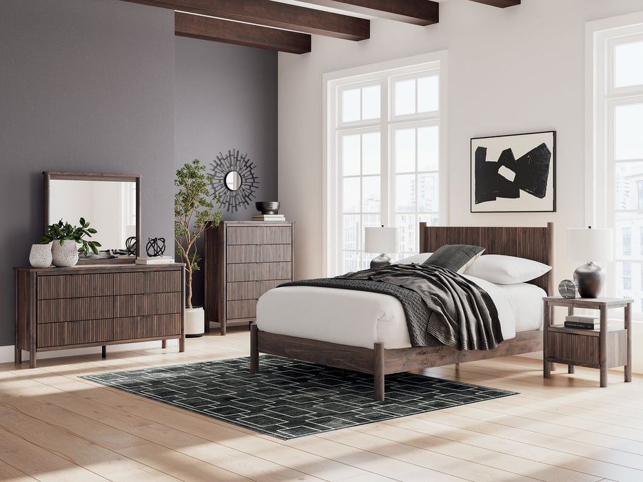 Pamytta Dresser and Mirror - Inland Furniture (San Bernardino, CA)