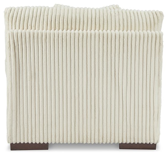 Lindyn Sectional - Inland Furniture (San Bernardino, CA)