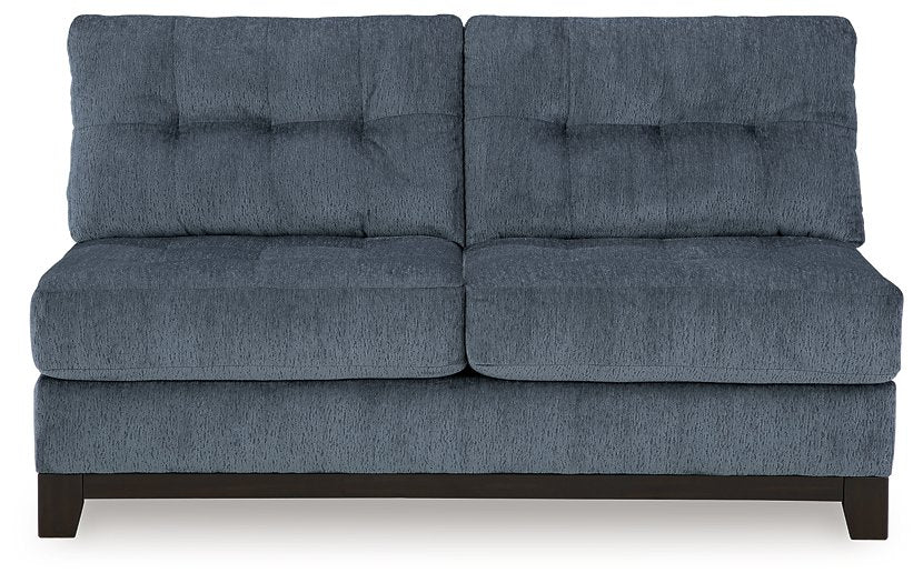 Maxon Place Sectional with Chaise - Inland Furniture (San Bernardino, CA)