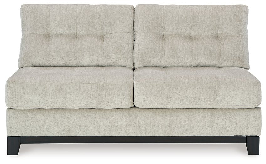 Maxon Place Sectional with Chaise - Inland Furniture (San Bernardino, CA)