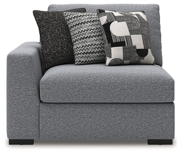 Bealton Sectional with Chaise - Inland Furniture (San Bernardino, CA)