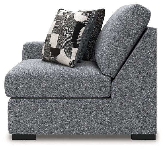 Bealton Sectional with Chaise - Inland Furniture (San Bernardino, CA)