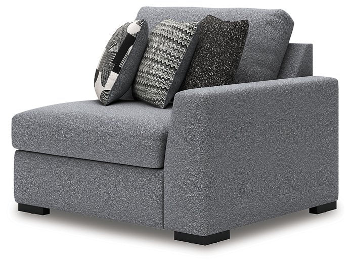 Bealton Sectional with Chaise - Inland Furniture (San Bernardino, CA)