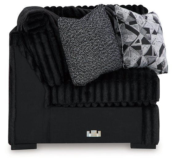 Midnight-Madness Sectional with Chaise - Inland Furniture (San Bernardino, CA)