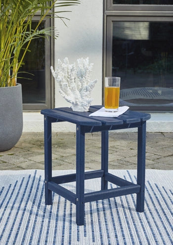 Sundown Treasure End Table - Inland Furniture (San Bernardino, CA)