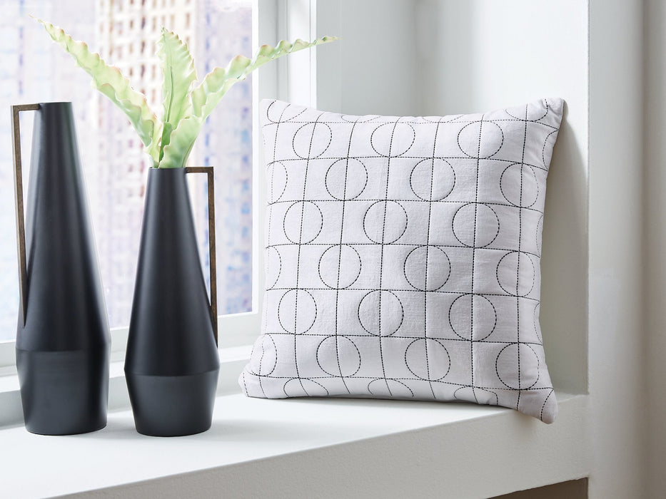Kydner Pillow (Set of 4) - Inland Furniture (San Bernardino, CA)