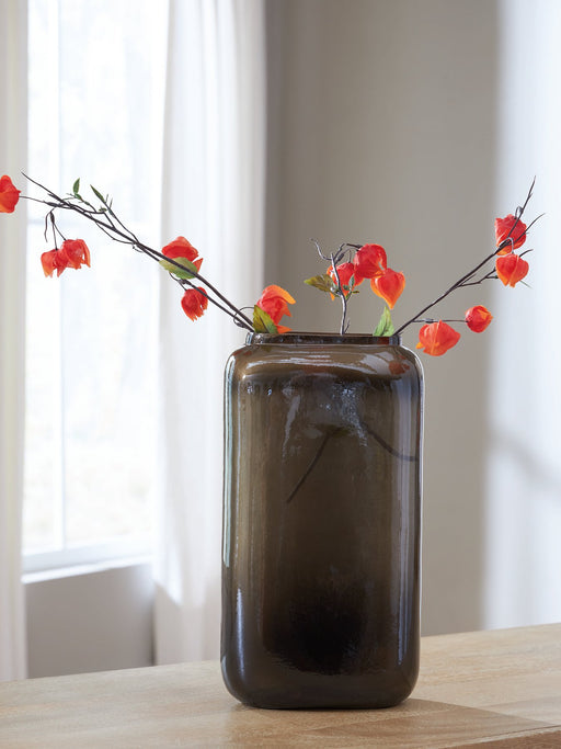 Sumner Vase - Inland Furniture (San Bernardino, CA)