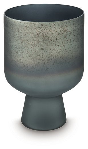 Pennmore Vase - Inland Furniture (San Bernardino, CA)