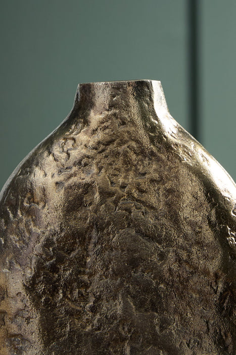 Wallmond Vase - Inland Furniture (San Bernardino, CA)