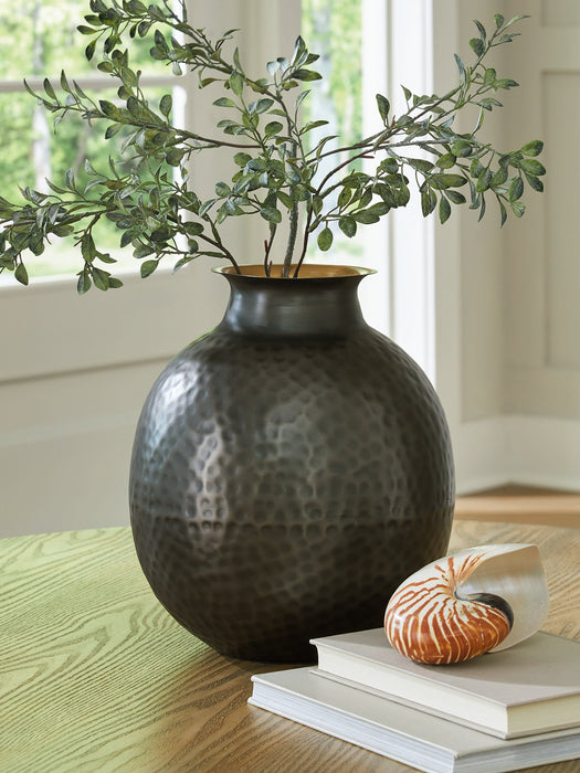 Woody Vase - Inland Furniture (San Bernardino, CA)
