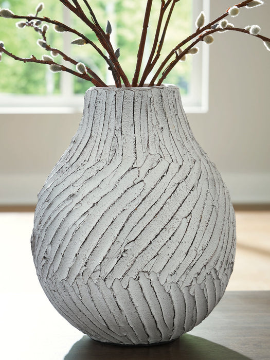 Shelvie Vase - Inland Furniture (San Bernardino, CA)