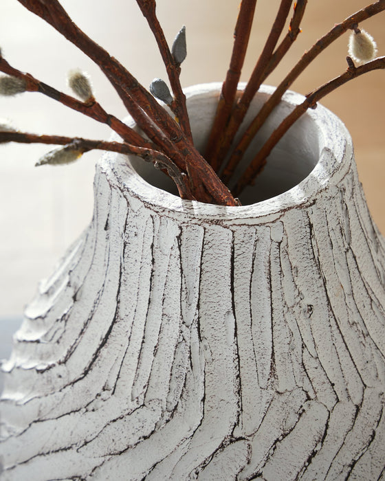 Shelvie Vase - Inland Furniture (San Bernardino, CA)