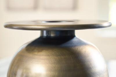 Fedorleigh Vase - Inland Furniture (San Bernardino, CA)
