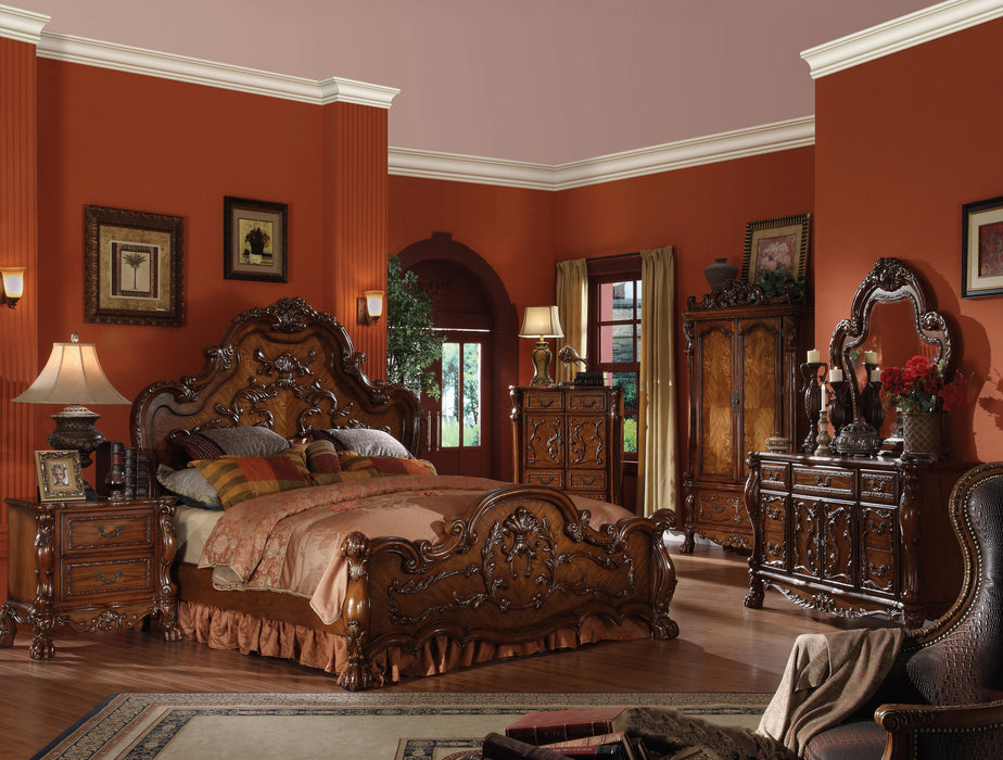 Dresden Cherry Oak Queen Bed - Inland Furniture (San Bernardino, CA)