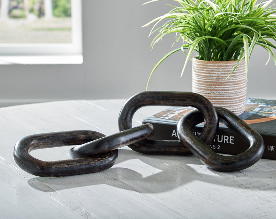 Mardelby Sculpture - Inland Furniture (San Bernardino, CA)