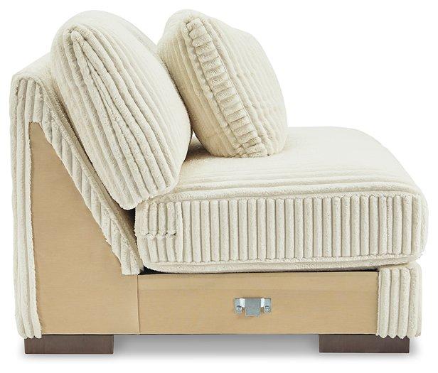 Lindyn Sectional with Chaise - Inland Furniture (San Bernardino, CA)
