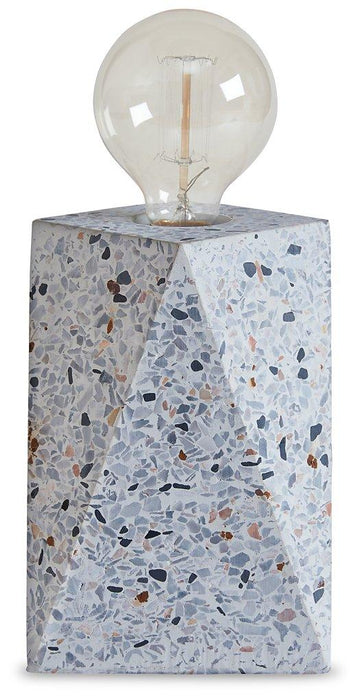 Maywick Table Lamp Set - Inland Furniture (San Bernardino, CA)