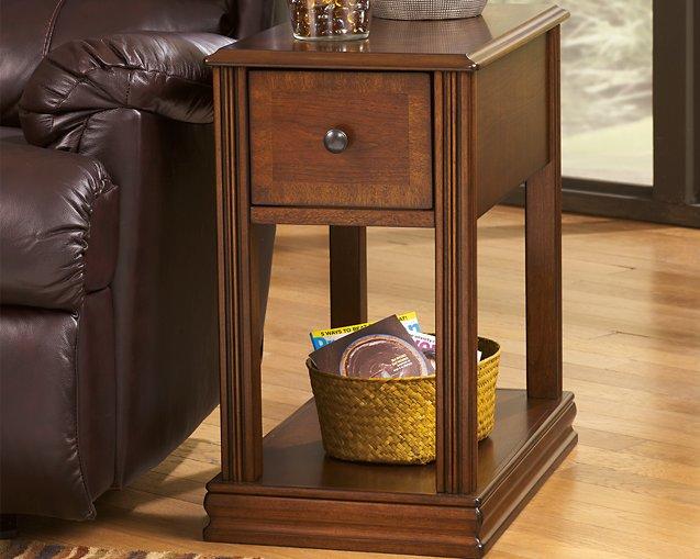 Breegin Chairside End Table - Inland Furniture (San Bernardino, CA)