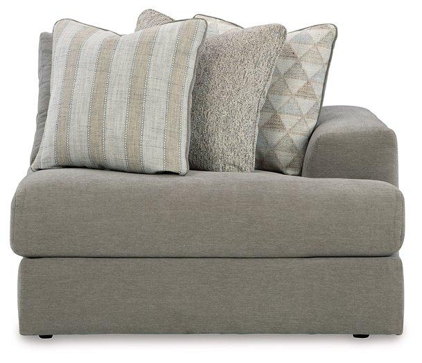 Avaliyah Sectional Sofa - Inland Furniture (San Bernardino, CA)