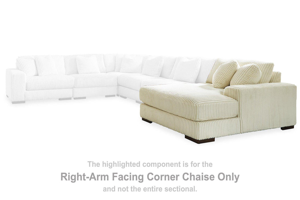 Lindyn Sectional with Chaise - Inland Furniture (San Bernardino, CA)
