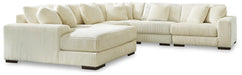 Lindyn Sectional with Chaise - Inland Furniture (San Bernardino, CA)