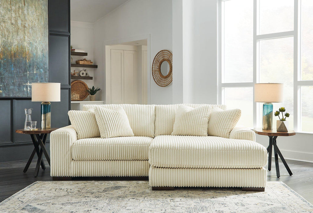 Lindyn Sectional with Chaise - Inland Furniture (San Bernardino, CA)