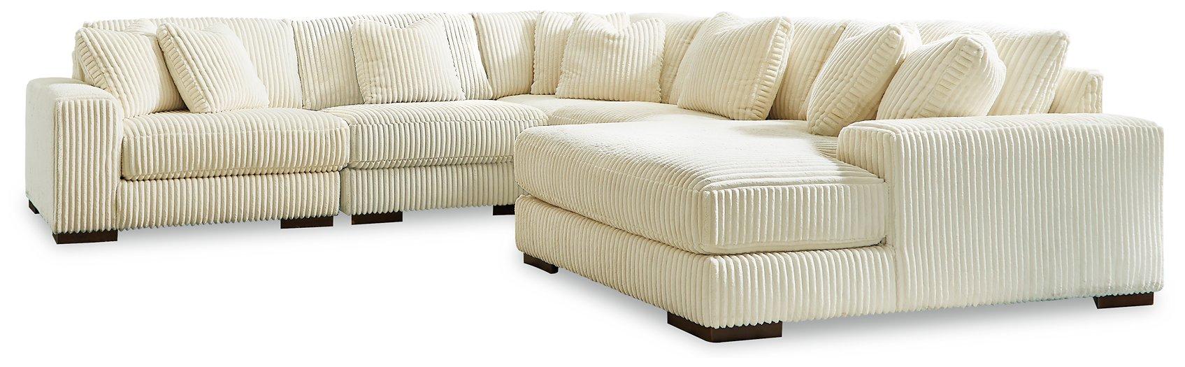Lindyn Sectional with Chaise - Inland Furniture (San Bernardino, CA)