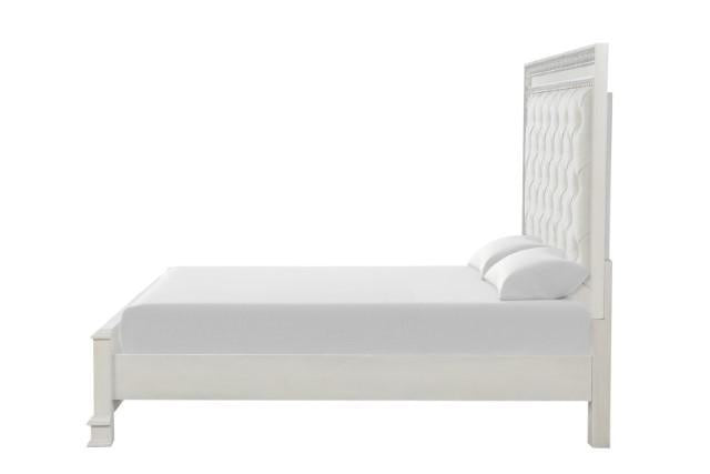 Stella Mia 4 Pc 5 Pc Queen Bedroom Set White - Inland Furniture (San Bernardino, CA)