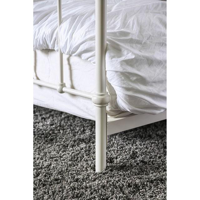 IRIA Vintage White Cal.King, E.King, & Full Bed - Inland Furniture (San Bernardino, CA)
