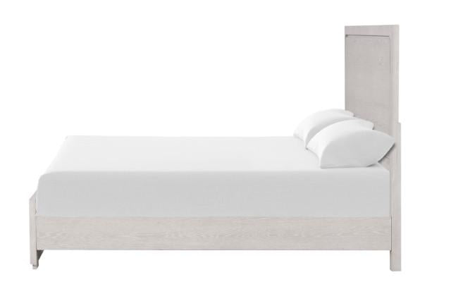 Crowthorne Queen Bedroom Set