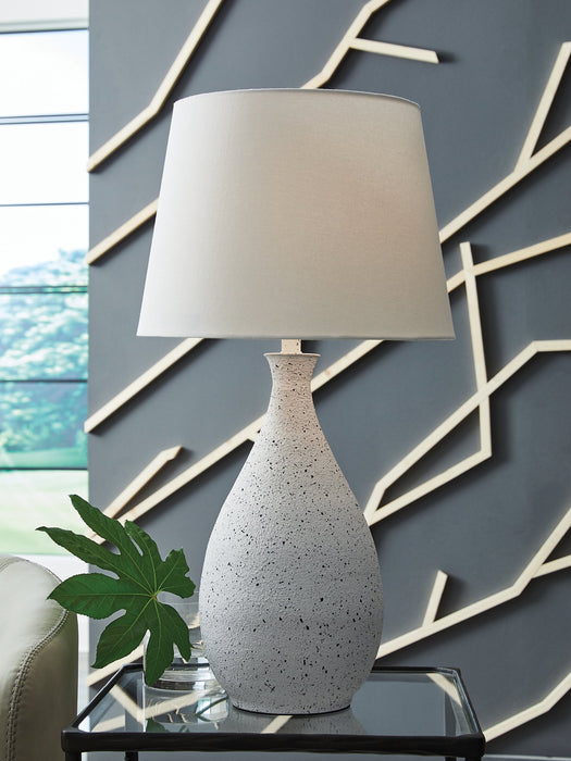 Wyattford Table Lamp - Inland Furniture (San Bernardino, CA)
