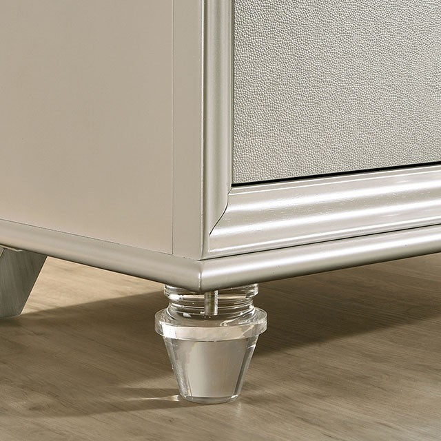 Maddie Bed White & Silver - Inland Furniture (San Bernardino, CA)