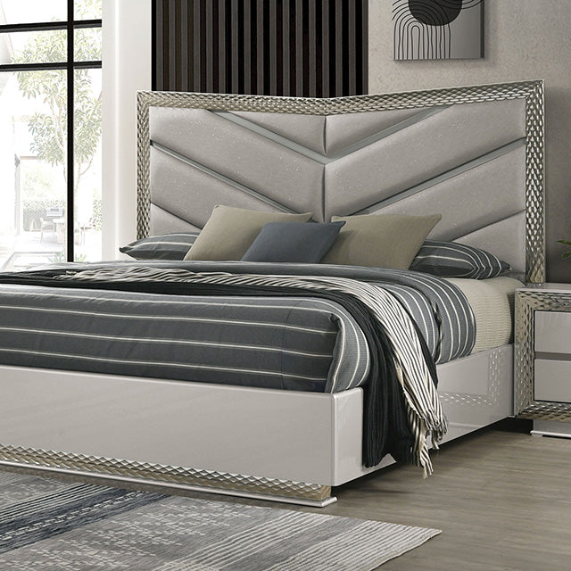 Ventnor E.King & Queen Bed - Inland Furniture (San Bernardino, CA)